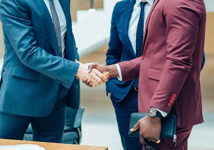 YY易游体育数控-展会合影现场